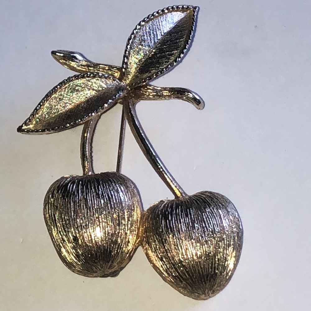 Sarah Coventry Vintage Cherry Brooch in Gold Tone